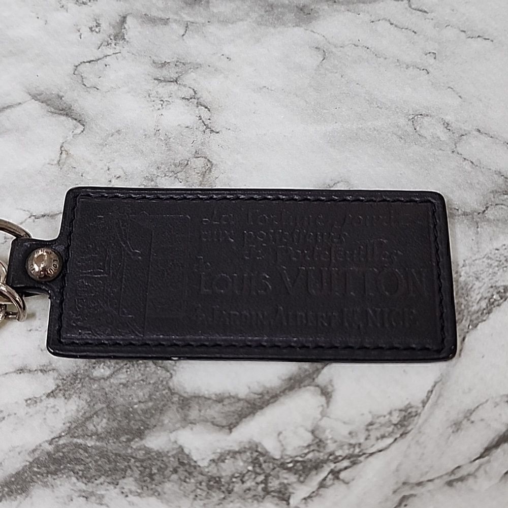 Authentic Louis Vuitton Porte Cle Fortune Black Leather Key Chain